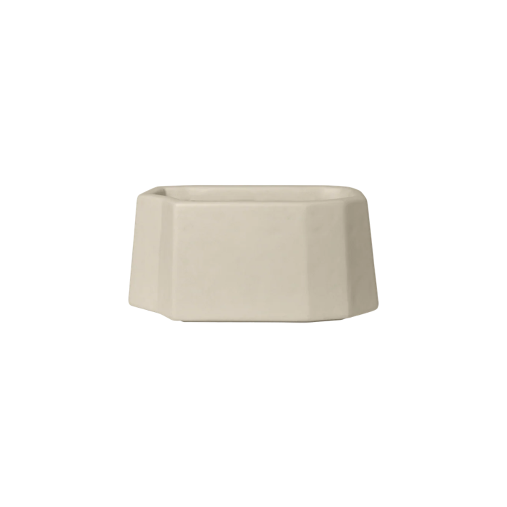 Staffa Planter
