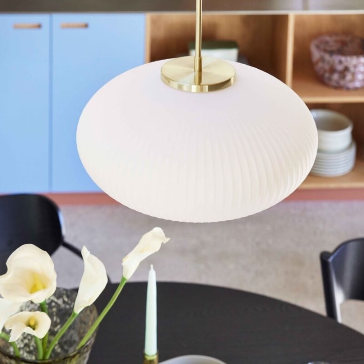 Serene pendule ellipse blanc