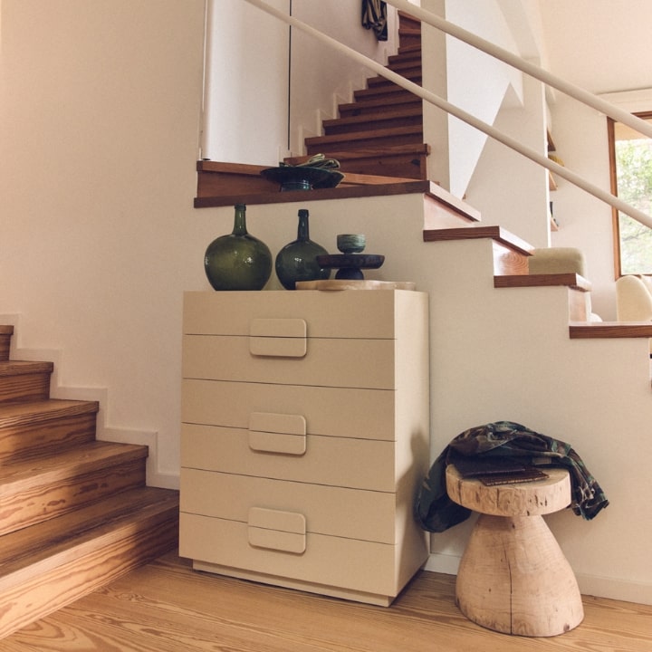 Armoire à tiroirs spacieuse
